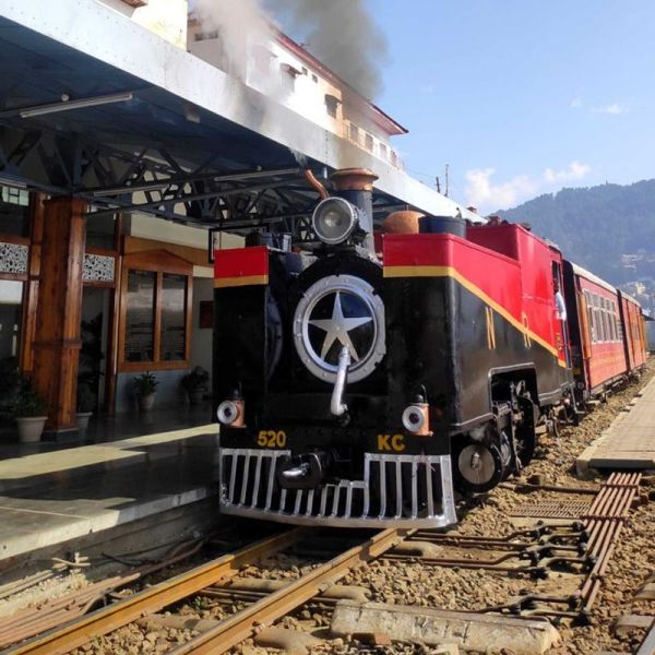 Exploring The History of The Kalka-Shimla Mountain Railway: A UNESCO Heritage Toy Train Journey